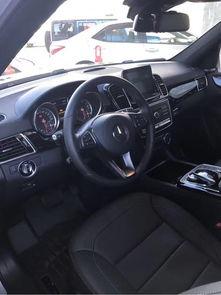 开奔驰生活照,尽享尊贵人生